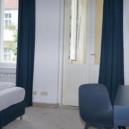 Hotel Comet Am Kurfuerstendamm-2