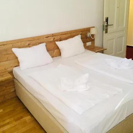 Hotel Comet Am Kurfuerstendamm-2